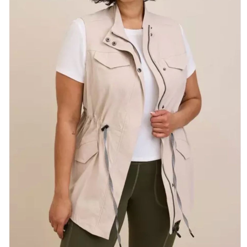 Torrid Size 3 Happy Camper Ripstop Active Vest